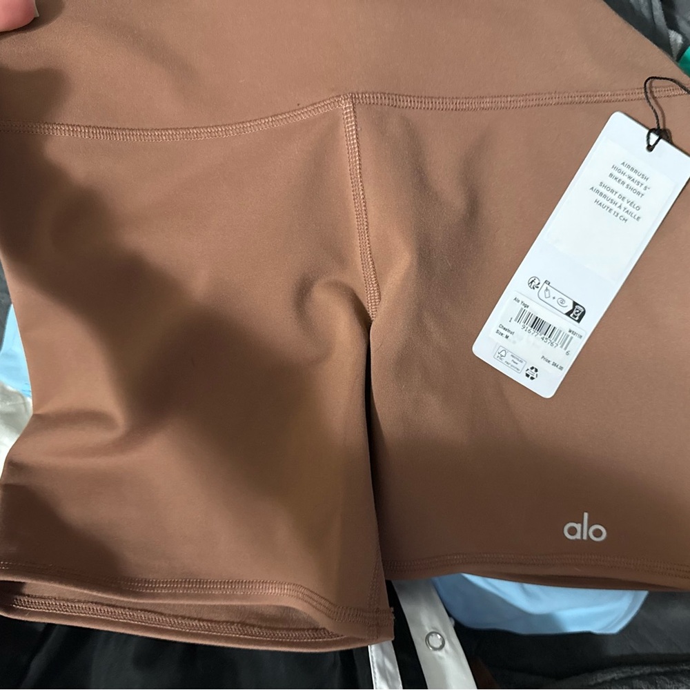 ALO Yoga Women's Brown Bike Shorts